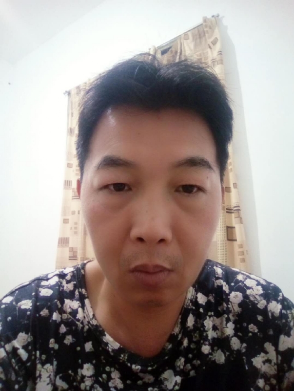繁华哀伤的第一张照片--长泰相亲网