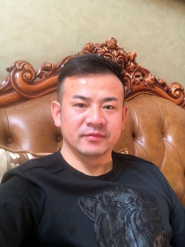 治国的第一张照片--长泰相亲网