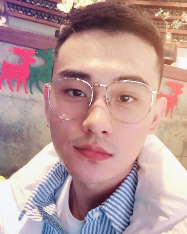 胡强很孤单的第一张照片--长泰相亲网