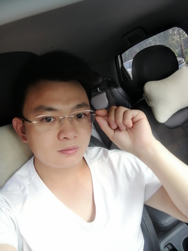 幸福的拥抱的第二张照片--长泰相亲网