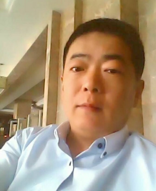落叶随风的第一张照片--长泰相亲网