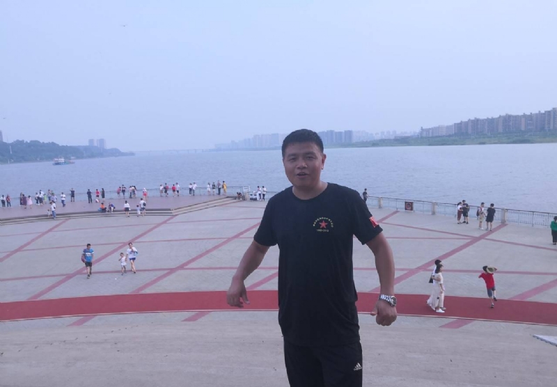 曾经心疼的我的第一张照片--长泰相亲网