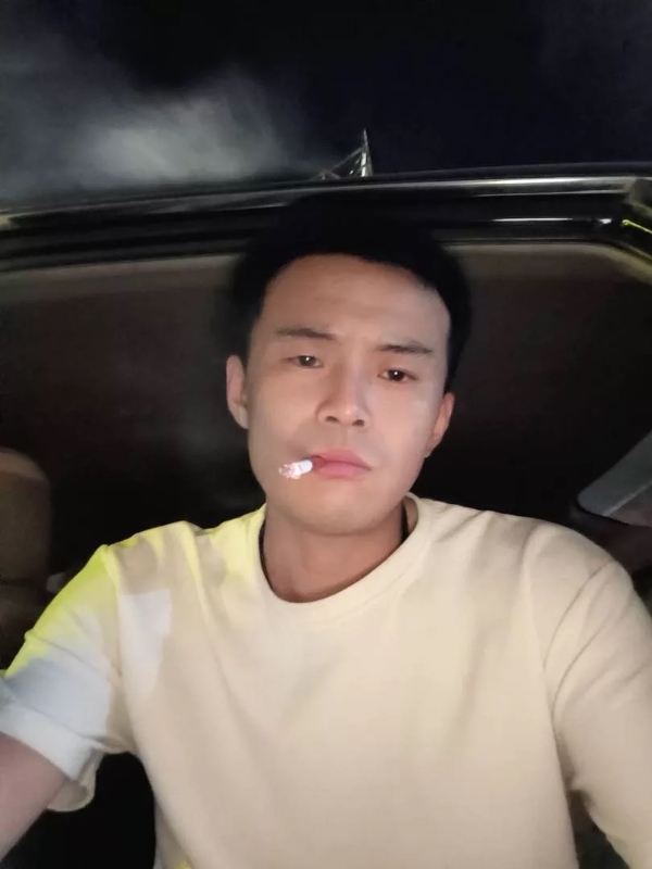 爱睡觉的土拨鼠的第一张照片--长泰相亲网