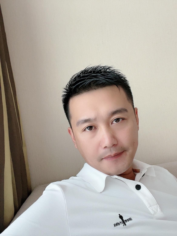 笑望人非的第一张照片--长泰相亲网