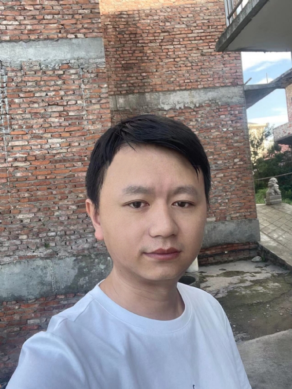 行人的第一张照片--长泰相亲网