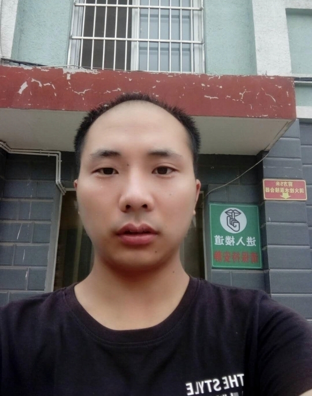 亮亮的第一张照片--长泰相亲网