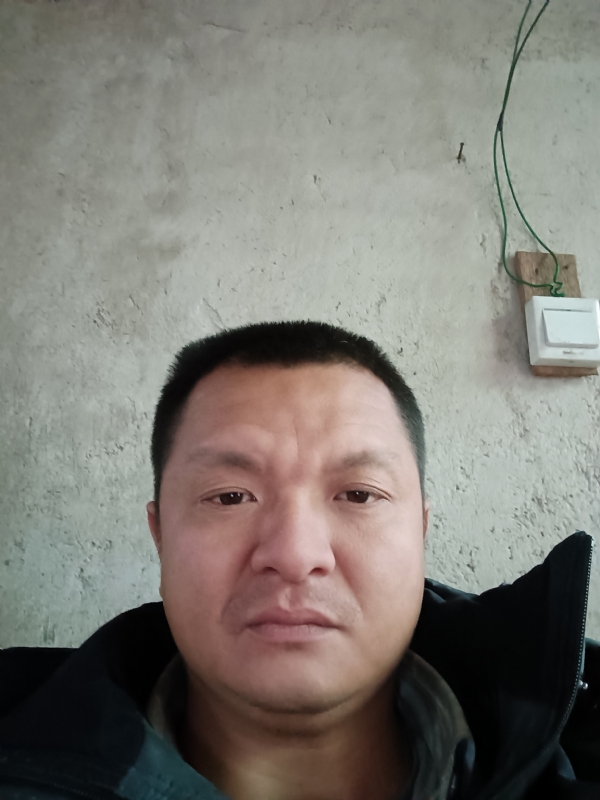 兰成龙的第三张照片--长泰相亲网