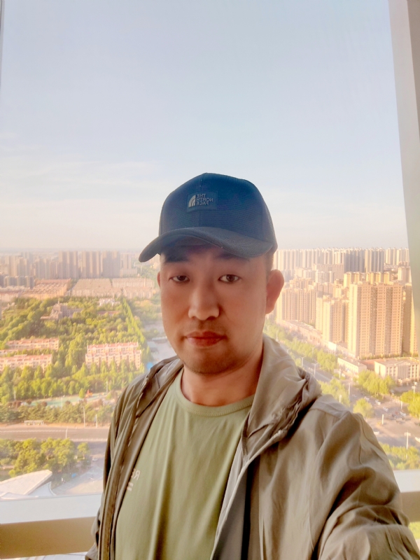 勇攀高峰的第一张照片--长泰相亲网
