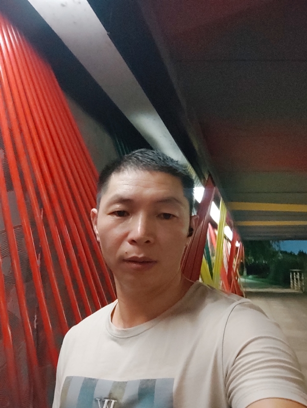 夜猫的第一张照片--长泰相亲网