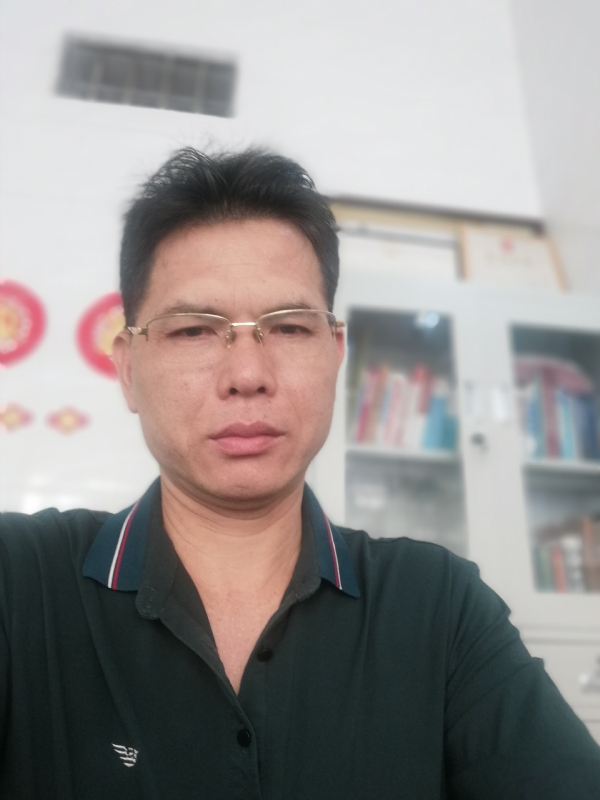 后视镜的第二张照片--长泰相亲网