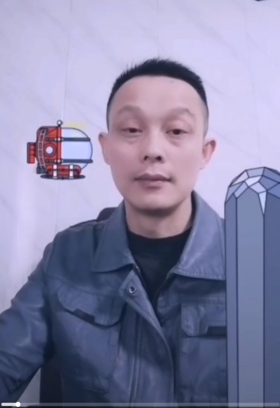 易进的第三张照片--长泰相亲网