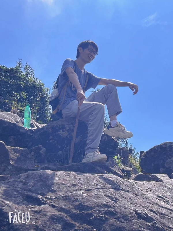 落叶之秋的第一张照片--长泰相亲网