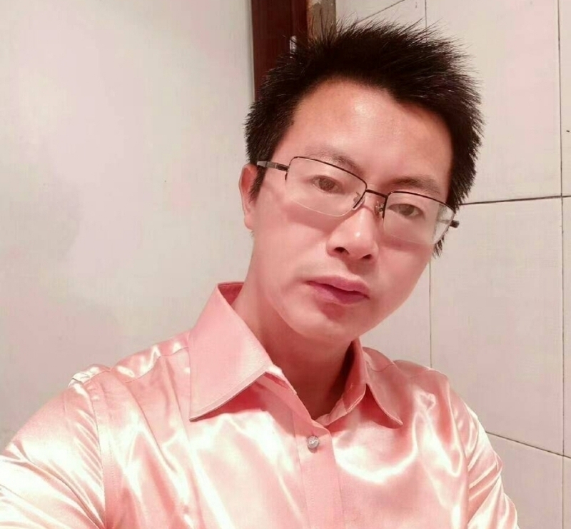 亮亮的第一张照片--长泰相亲网