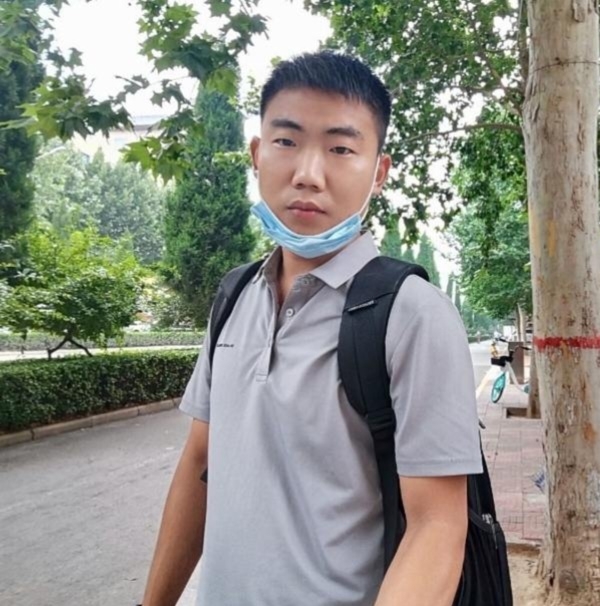 90年男征婚的第一张照片--长泰相亲网