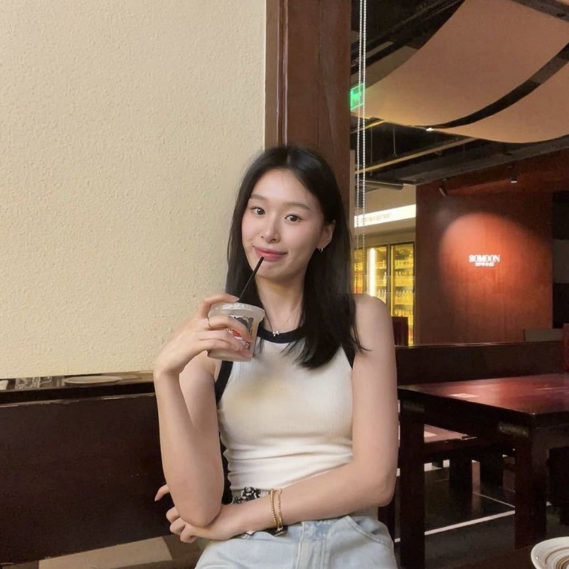 羽毛的第一张照片--长泰相亲网