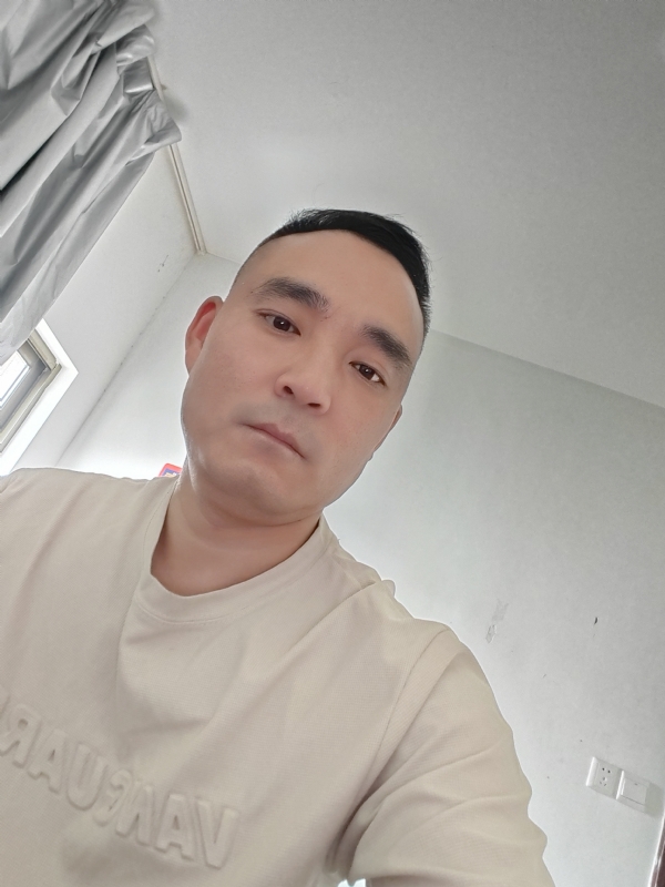 小锋的第一张照片--长泰相亲网