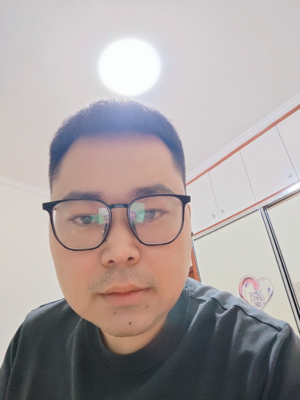 路飞的第一张照片--长泰相亲网