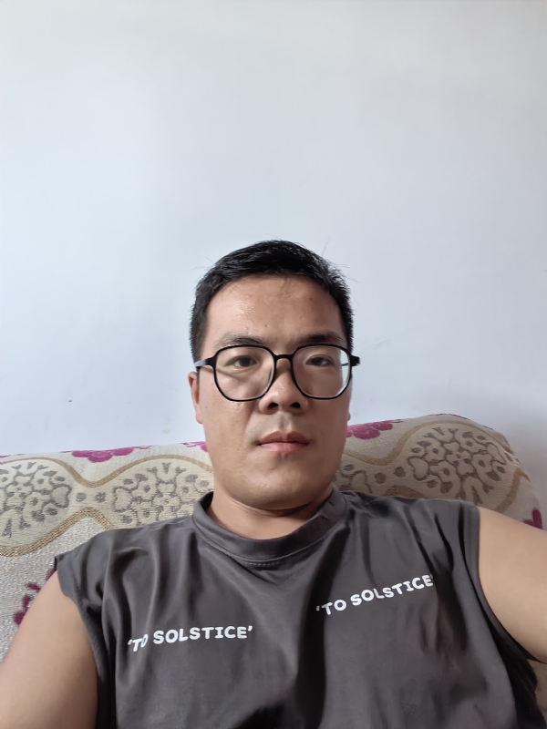 卫TF的第三张照片--长泰相亲网